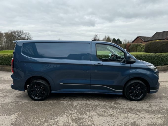 2025 Ford Transit Custom