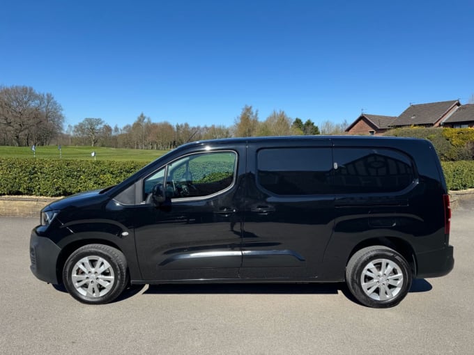2025 Peugeot Partner