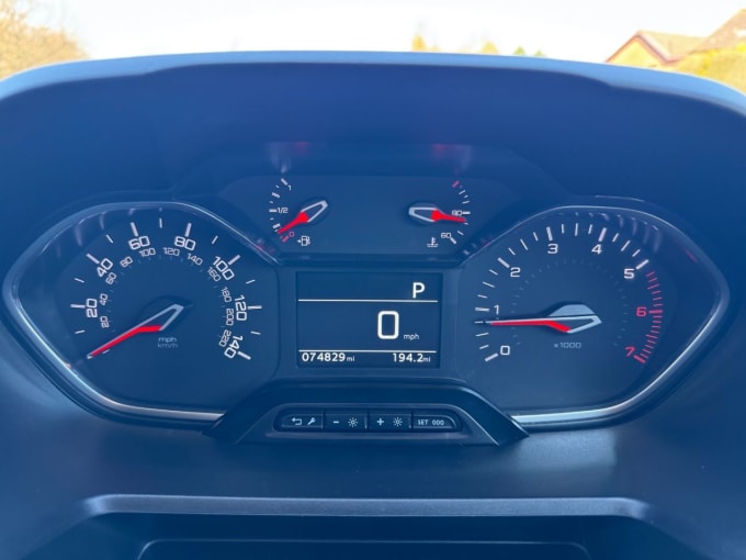 2025 Peugeot Partner