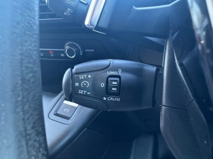 2025 Peugeot Partner