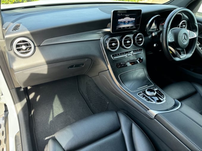 2025 Mercedes-benz Glc
