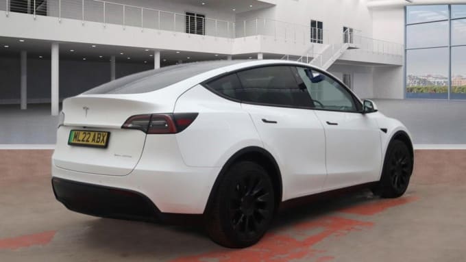 2025 Tesla Model Y