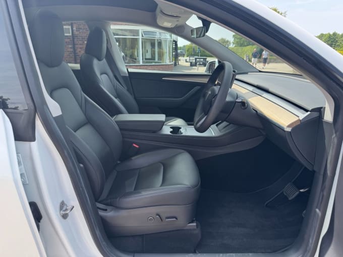 2025 Tesla Model Y