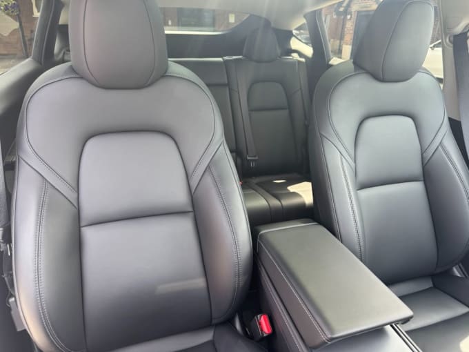2025 Tesla Model Y