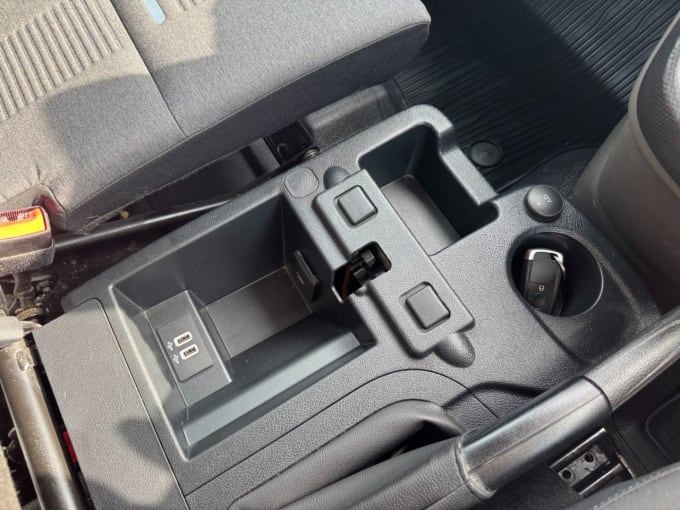 2025 Ford Transit Connect