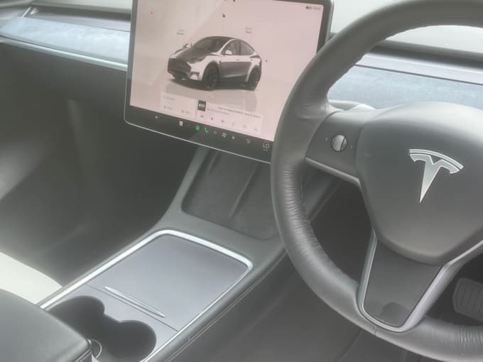2025 Tesla Model Y
