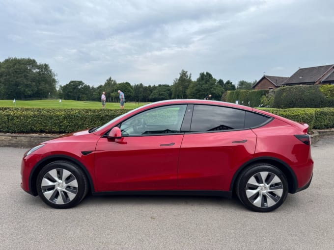 2025 Tesla Model Y