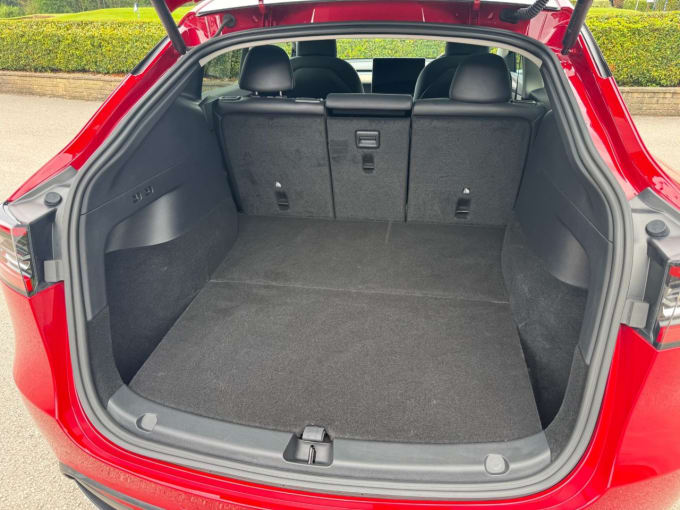 2025 Tesla Model Y