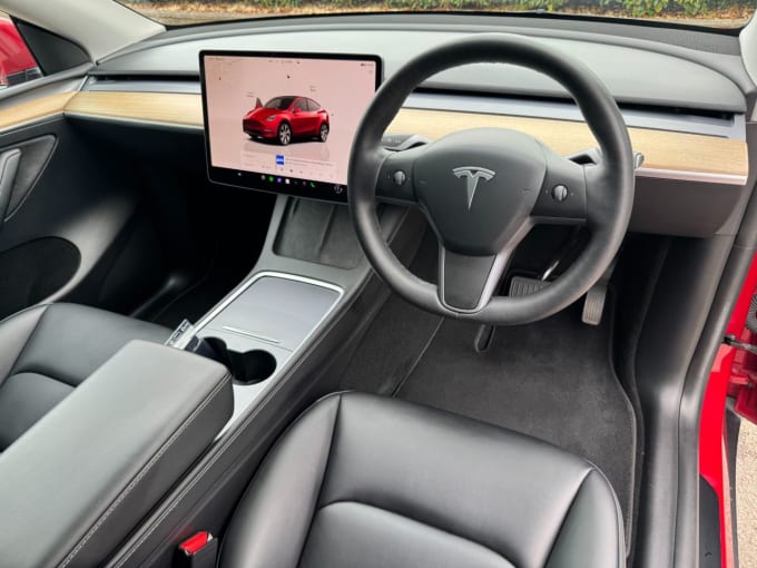 2025 Tesla Model Y
