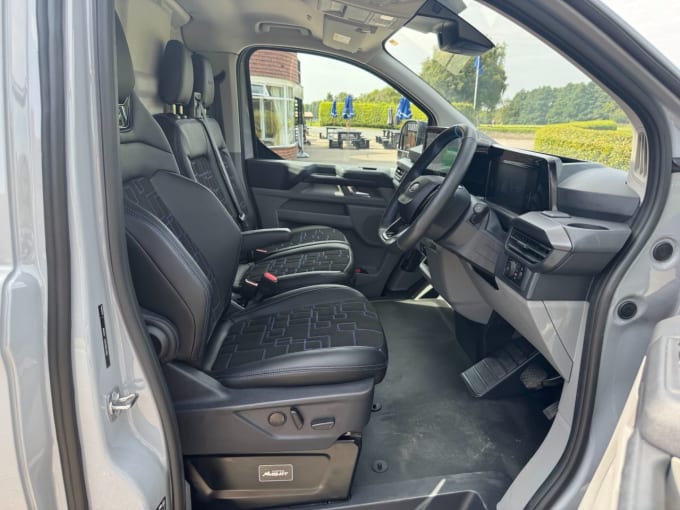 2025 Ford E-transit Custom