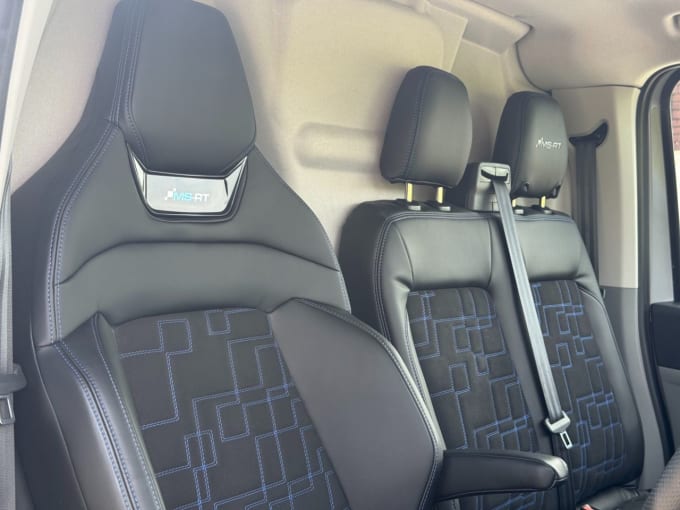 2025 Ford E-transit Custom