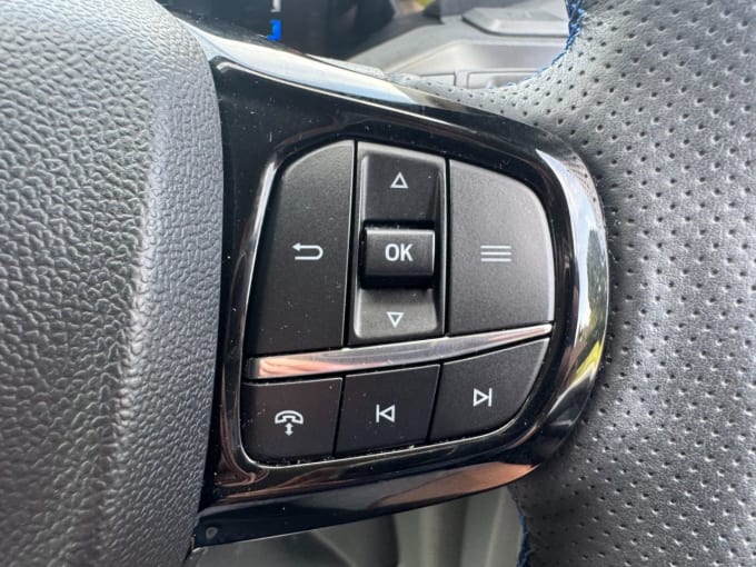2025 Ford E-transit Custom