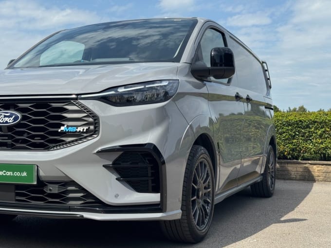2025 Ford E-transit Custom