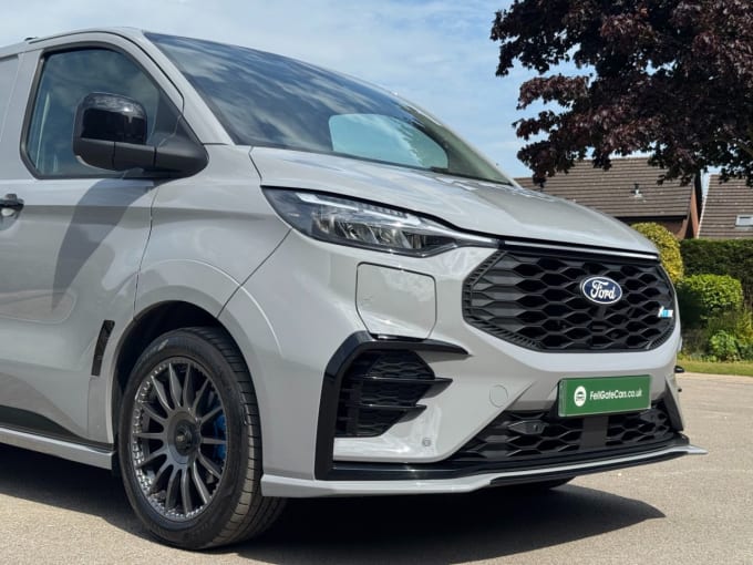 2025 Ford E-transit Custom