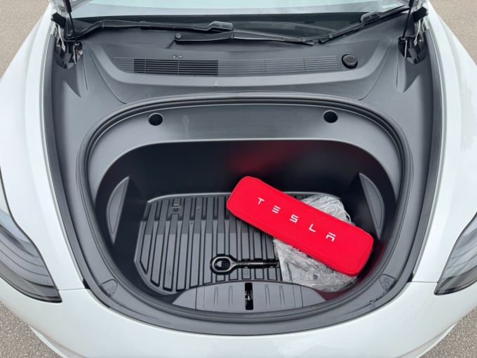 2025 Tesla Model 3