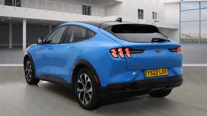 2025 Ford Mustang Mach-e