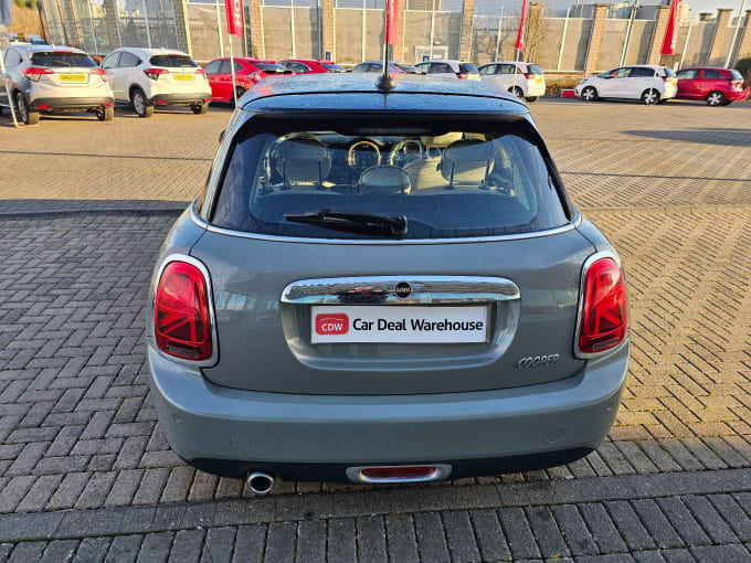 2018 Mini Hatch