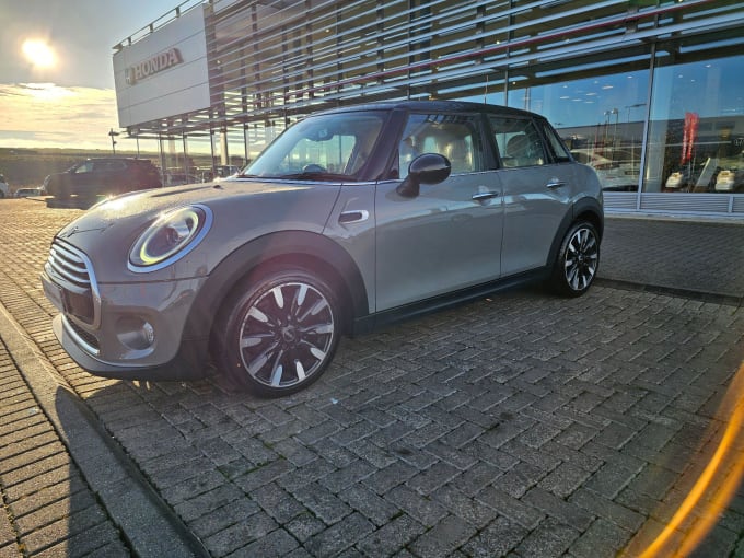 2018 Mini Hatch