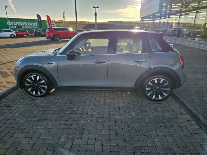 2018 Mini Hatch