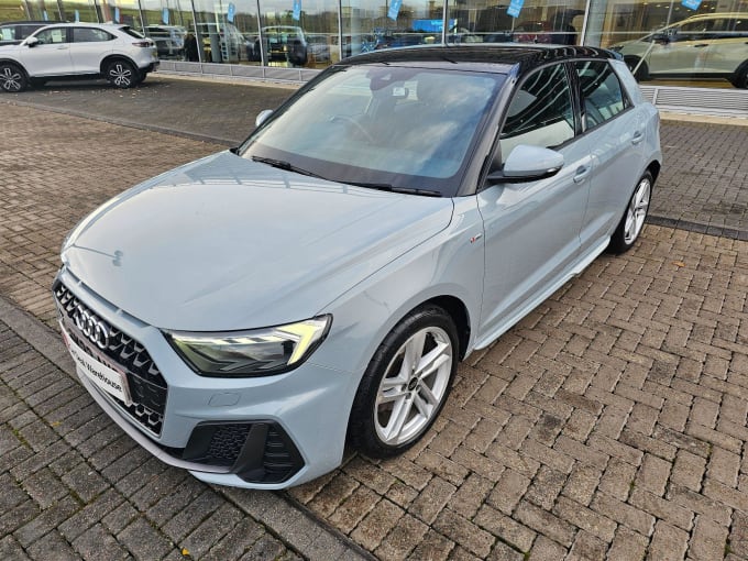 2022 Audi A1