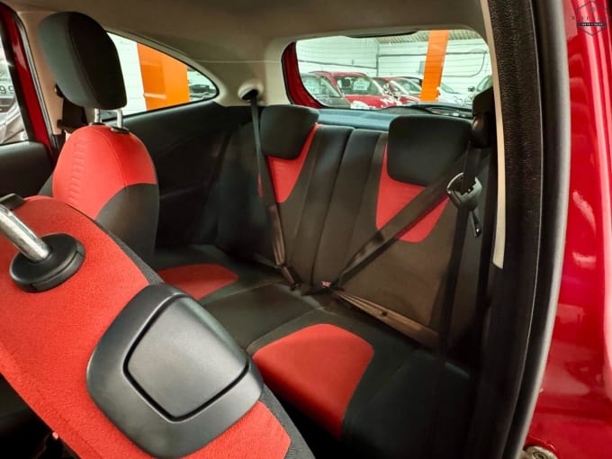 2015 Ford Ka
