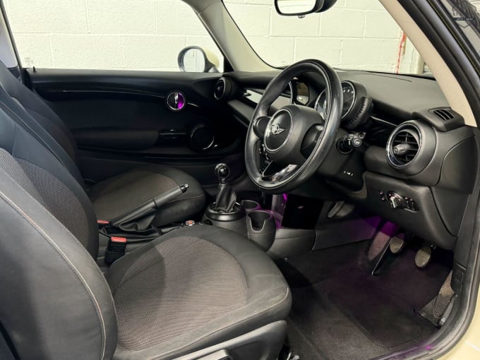 2015 Mini Hatch