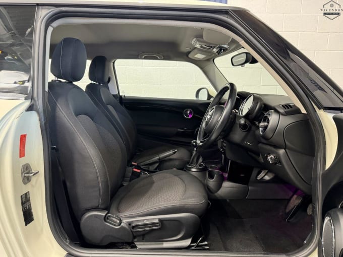 2015 Mini Hatch