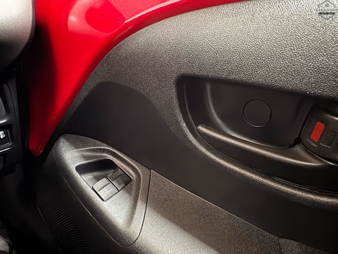 2015 Peugeot 108