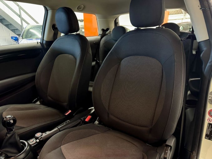 2015 Mini Hatch