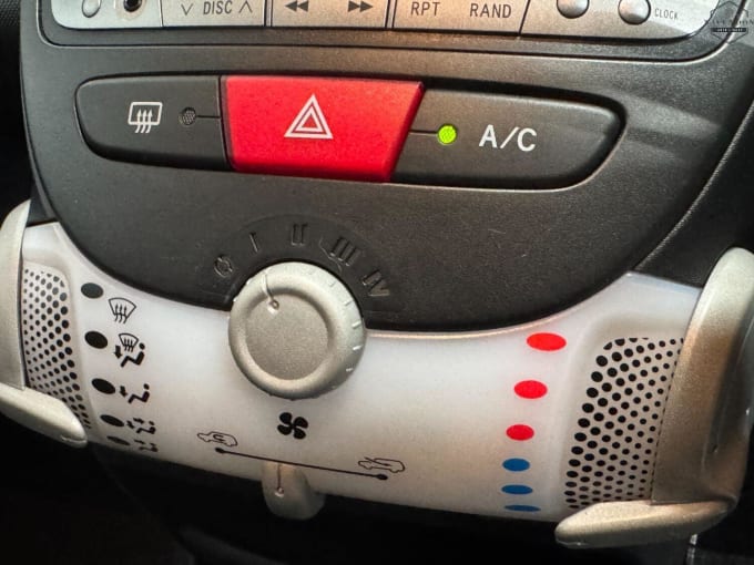 2013 Peugeot 107