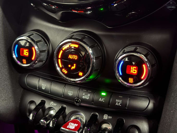 2015 Mini Hatch