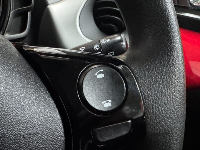 2015 Peugeot 108