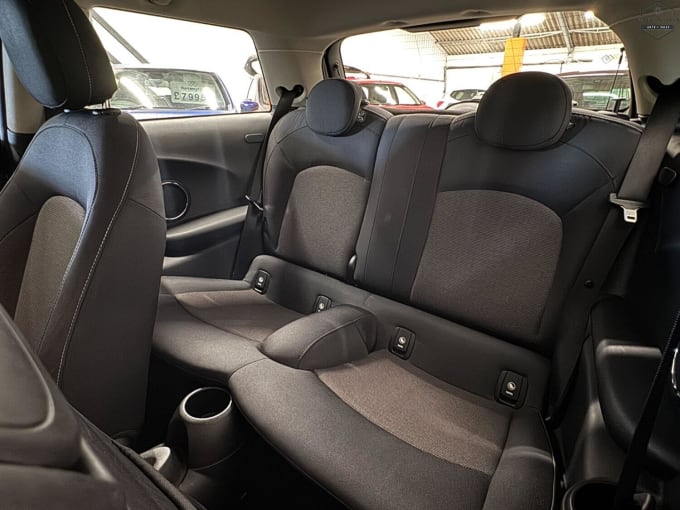 2015 Mini Hatch