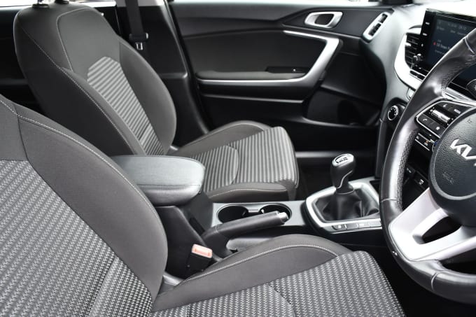 2023 Kia Ceed