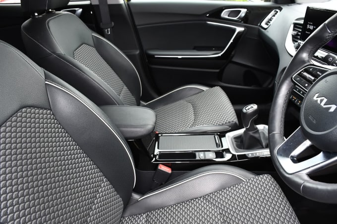 2023 Kia Xceed