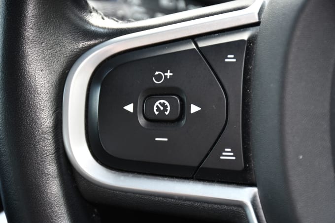 2020 Volvo V60