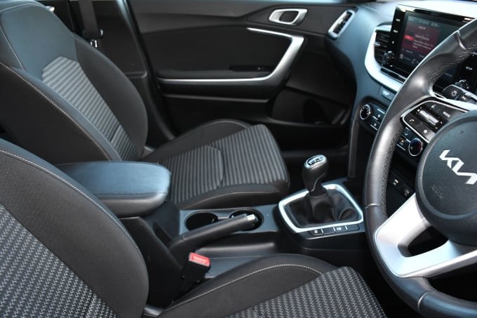 2023 Kia Ceed