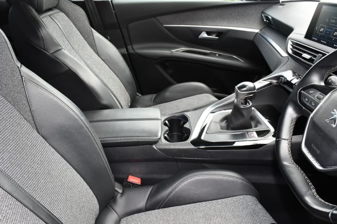 2020 Peugeot 3008