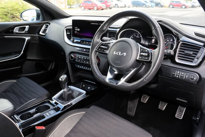 2023 Kia Proceed