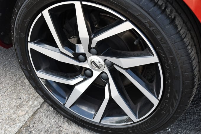 2020 Volvo V60