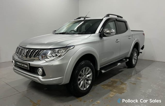 2025 Mitsubishi L200