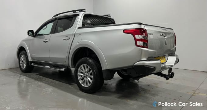 2025 Mitsubishi L200