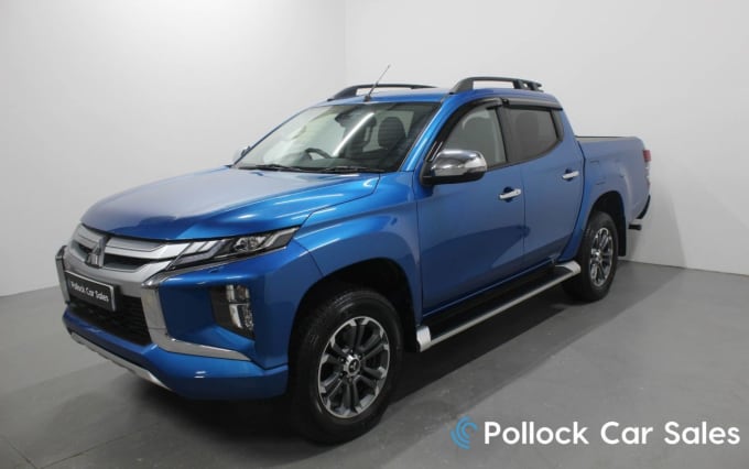 2025 Mitsubishi L200