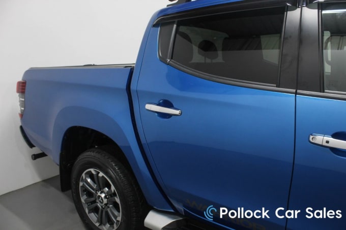 2025 Mitsubishi L200