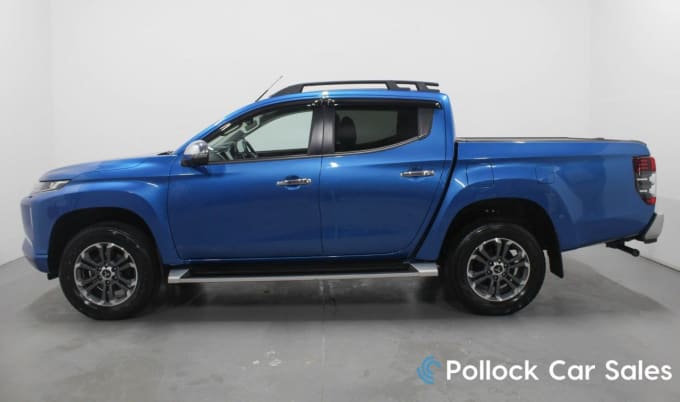 2025 Mitsubishi L200
