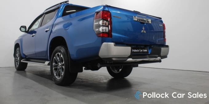 2025 Mitsubishi L200