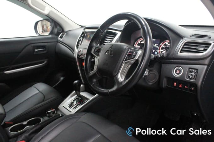 2025 Mitsubishi L200