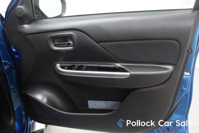 2025 Mitsubishi L200