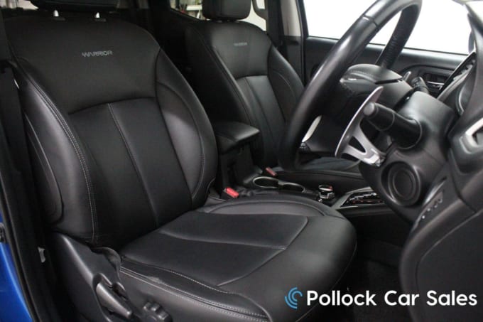 2025 Mitsubishi L200