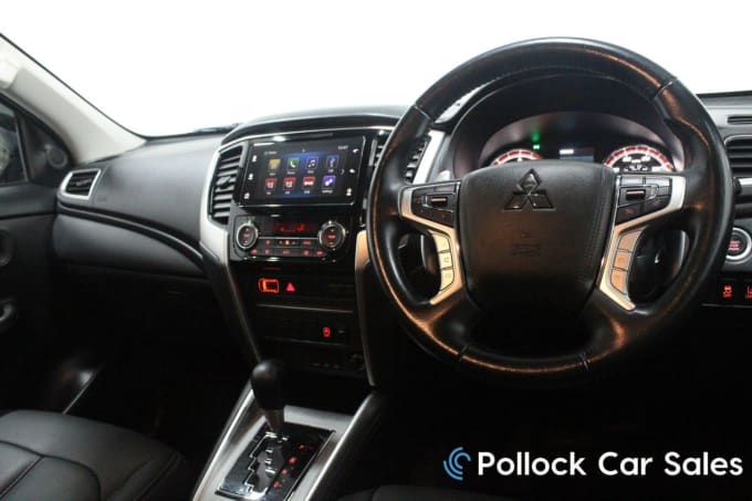 2025 Mitsubishi L200